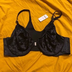 SOMA vanishing back bra